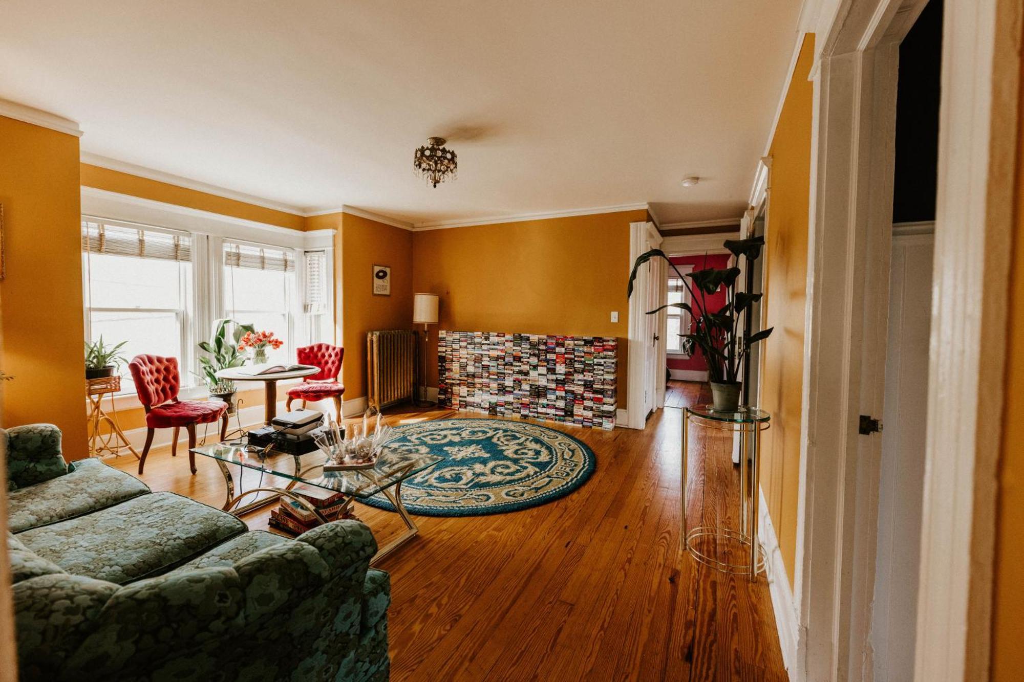 Retro Gem Box Victorian Steps From Irvine Park Apartment Saint Paul Bagian luar foto